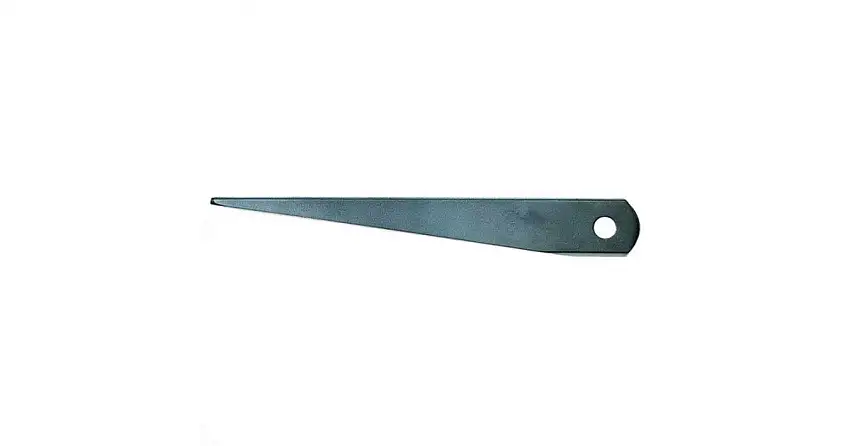 Coin de poinçonnage MAKITA 140 mm P-03763